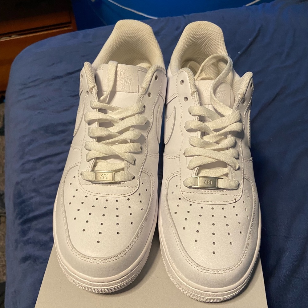Air Force Ones size 9 mens